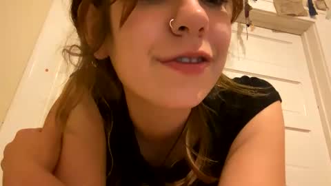 DaisyB3 online show from April 21, 6:41 am