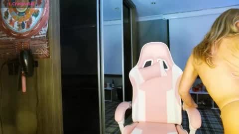 DaisyDeliciousxx online show from December 5, 2:00 pm