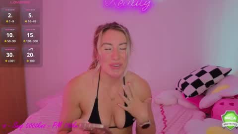 DaisyDeliciousxx online show from June 18, 9:14 am