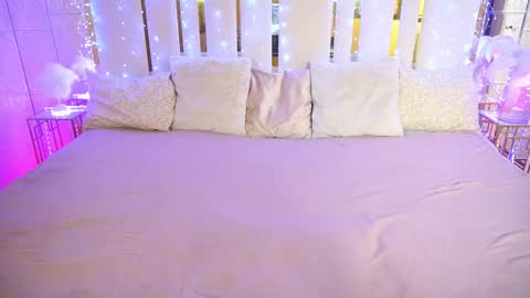 Snapshot of daisydelight_ chatting on February 22, 10:20 pm daisydelight_ online show from February 22, 10:20 pm