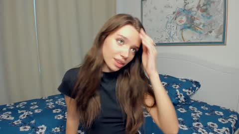 Naomi online show from December 2, 7:25 am