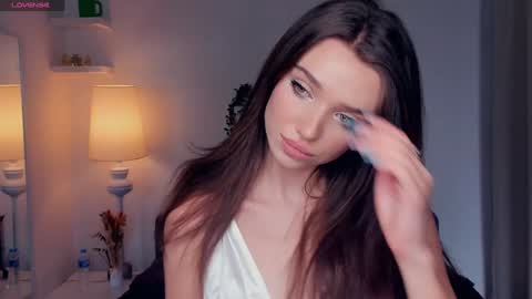 Naomi online show from February 7, 7:38 pm