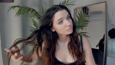 Naomi online show from February 24, 11:52 pm