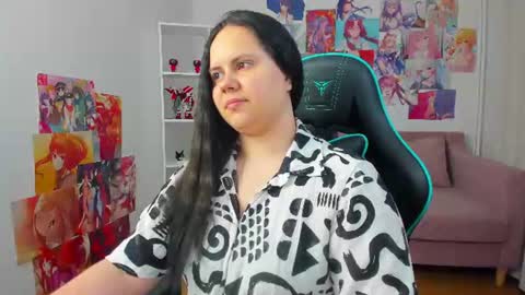 DaisyHarts online show from July 8, 5:34 am