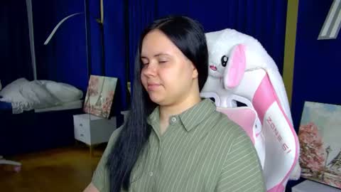 DaisyHarts online show from July 11, 5:32 am