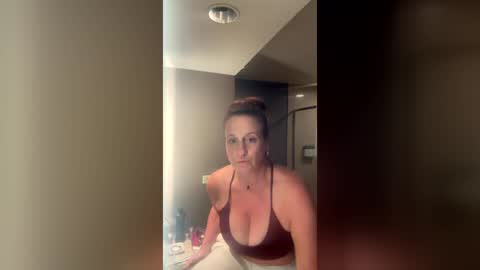 daisymae0017 online show from July 1, 7:13 pm
