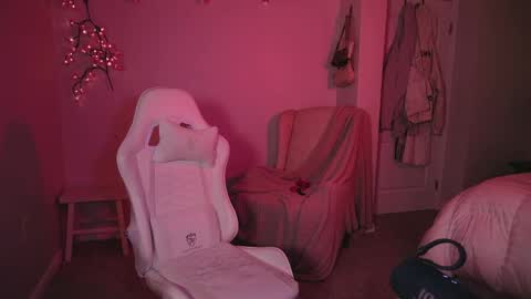 daisy online show from May 23, 12:27 am