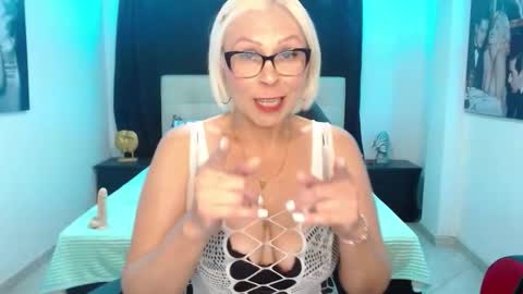 Dakota online show from October 5, 1:48 am