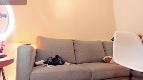 dakota_ds online show from December 4, 2:42 am