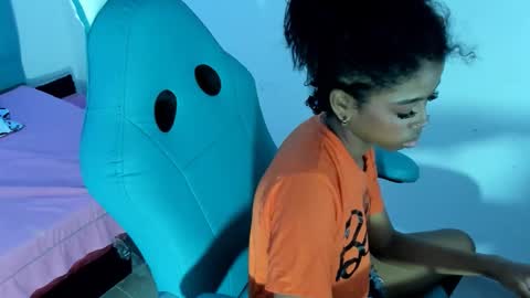 DAKOTA online show from November 27, 3:08 am