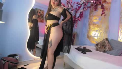 Snapshot of dakota_flame_cr chatting on May 5, 7:55 pm Dakota online show from May 5, 7:55 pm