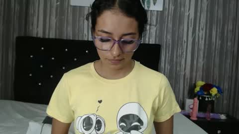Snapshot of dakota_harriss chatting on January 28, 6:17 pm Dakota online show from January 28, 6:17 pm