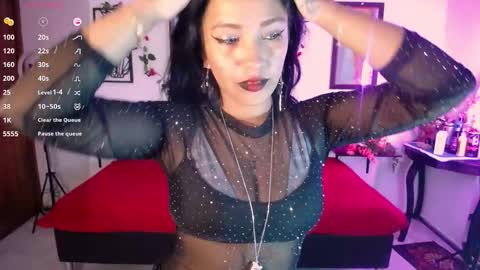 Snapshot of dakota_ro chatting on February 27, 10:10 pm Caroliina online show from February 27, 10:10 pm