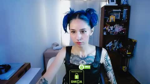 Maca online show from December 13, 3:21 pm