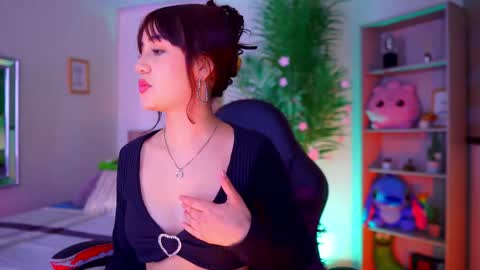 Snapshot of dakotaa_01 chatting on December 2, 3:18 pm dakotaa online show from December 2, 3:18 pm