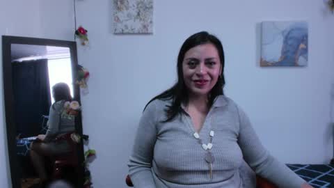 Dakotaagray online show from November 9, 12:36 pm