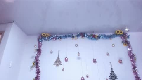 Dakotaagray online show from December 19, 2:02 pm