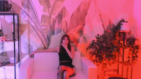dakotaajohnnson online show from February 25, 12:03 am