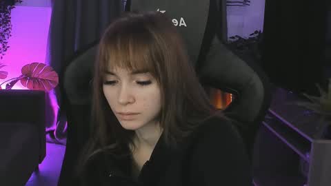 dakotaajohnnson online show from February 25, 9:02 pm