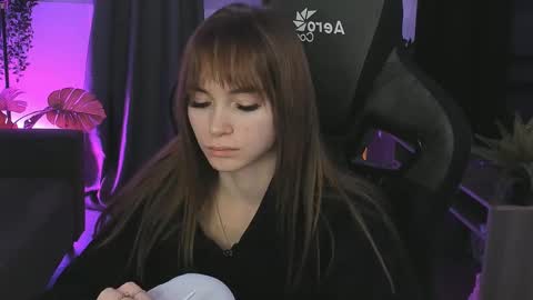 dakotaajohnnson online show from February 26, 12:16 am