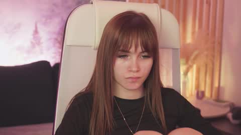 dakotaajohnnson online show from March 4, 2:42 pm