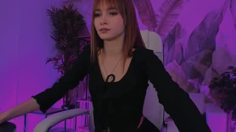 dakotaajohnnson online show from March 10, 3:41 pm