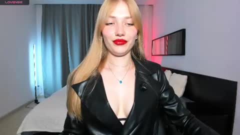 Dakota online show from July 12, 4:42 pm