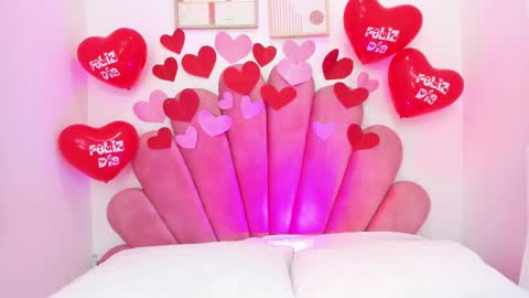 Snapshot of daksha__ chatting on February 15, 3:28 pm daksha online show from February 15, 3:28 pm