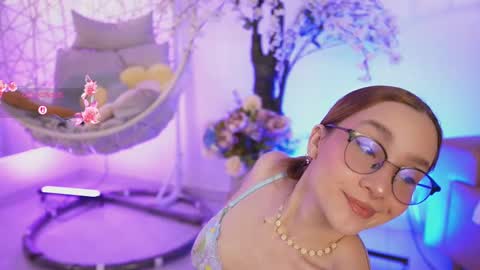 Snapshot of dalahiarushh chatting on September 19, 7:47 pm Dalahia Rush online show from September 19, 7:47 pm
