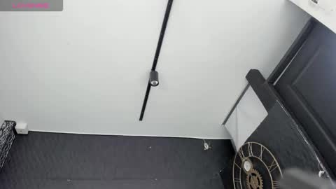 Snapshot of dalaymoore_ chatting on November 16, 8:03 pm Dalay online show from November 16, 8:03 pm