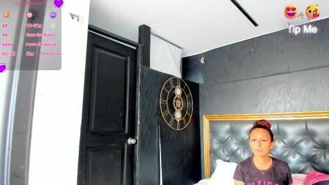 Snapshot of dalaymoore_ chatting on November 30, 7:40 pm Dalay online show from November 30, 7:40 pm