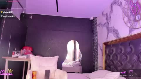Snapshot of dalaymoore_ chatting on April 14, 8:59 pm Dalay online show from April 14, 8:59 pm
