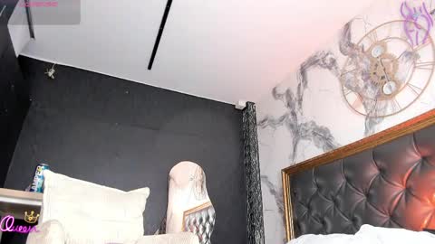 Snapshot of dalaymoore_ chatting on April 20, 8:32 pm Dalay online show from April 20, 8:32 pm