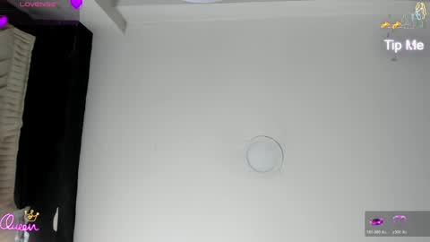 Snapshot of dalaymoore_ chatting on May 23, 7:29 pm Dalay online show from May 23, 7:29 pm