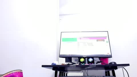 Snapshot of dalia_2 chatting on January 17, 3:12 am Ren online show from January 17, 3:12 am