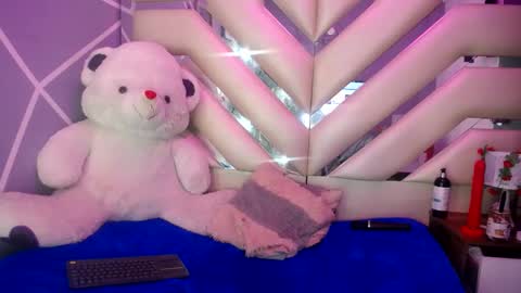     online show from December 5, 4:31 am