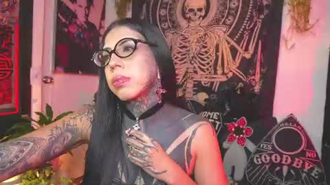 dalia_vorhees online show from June 12, 1:48 am