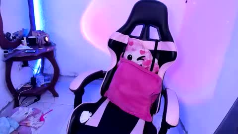 Dalia April online show from March 24, 11:26 am