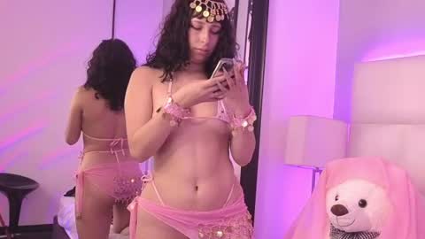 daliacastle online show from July 15, 7:30 pm