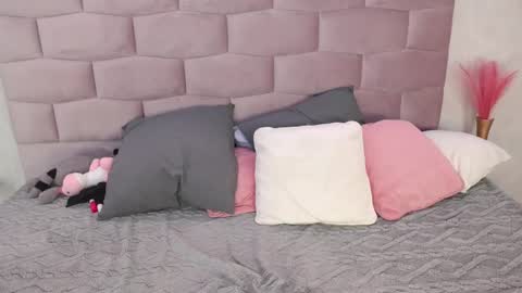 Snapshot of daliacruz chatting on October 6, 7:11 pm Dalia bondage online show from October 6, 7:11 pm