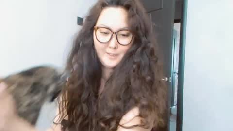 Snapshot of dalidayes chatting on July 4, 7:25 am Dali online show from July 4, 7:25 am