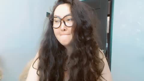 Snapshot of dalidayes chatting on July 12, 7:10 am Dali online show from July 12, 7:10 am
