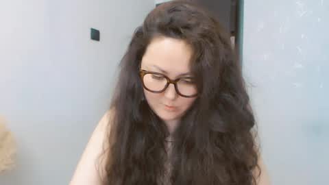 Snapshot of dalidayes chatting on July 29, 6:22 am Dali online show from July 29, 6:22 am