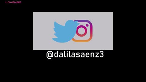 Snapshot of dalila_oficials chatting on October 31, 12:17 pm   online show from October 31, 12:17 pm