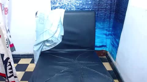 Snapshot of dalilah_pervertt chatting on October 12, 3:33 pm Dalilah online show from October 12, 3:33 pm