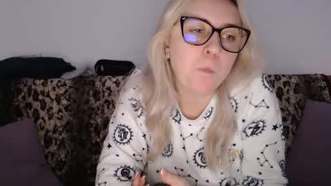 Maria online show from December 10, 12:27 pm