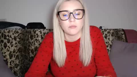 Maria online show from December 12, 8:53 pm