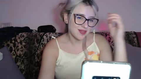 Maria online show from December 19, 10:00 pm