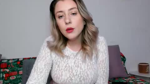 Snapshot of dalyana22 chatting on February 22, 9:46 pm Maria online show from February 22, 9:46 pm