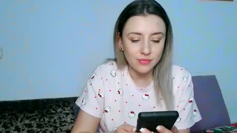 Snapshot of dalyana22 chatting on March 22, 9:18 pm Maria online show from March 22, 9:18 pm